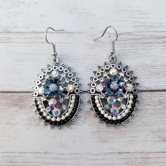 Vintage Earrings Dangle Drop Earrings Unusual - Some Condition Issues - Picture 2 of 11